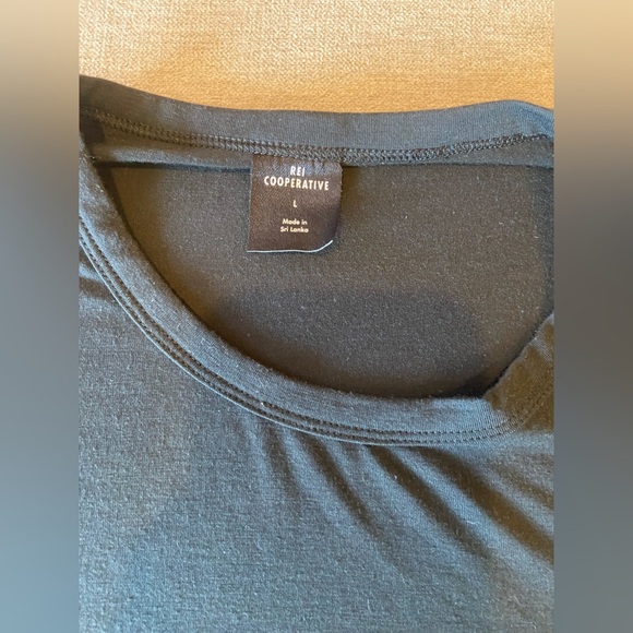 REI front pocket tee - Picture 2 of 3
